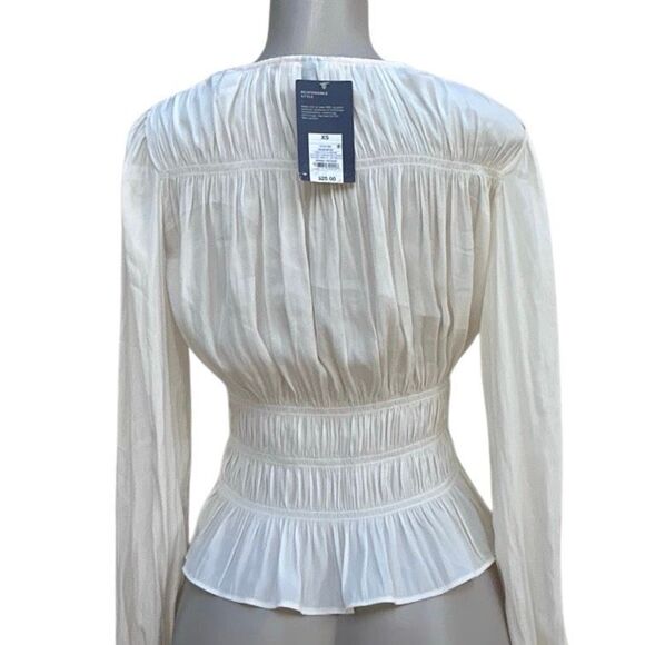 NWT Universal Thread Blouse Women's XS Cream Smocked V-neck Long Sleeve - Picture 7 of 16